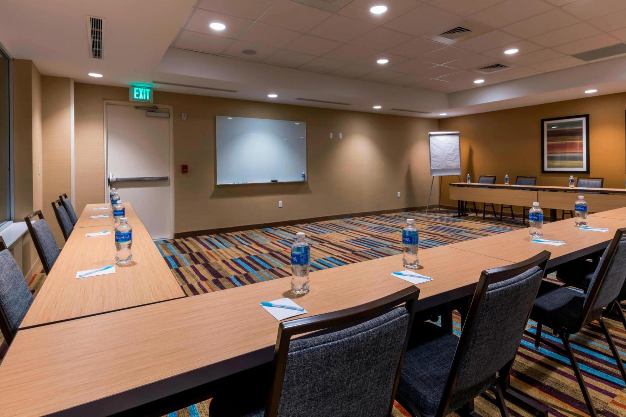 Fairfield Inn & Suites By Marriott Boston Marlborough/Apex Center Extérieur photo